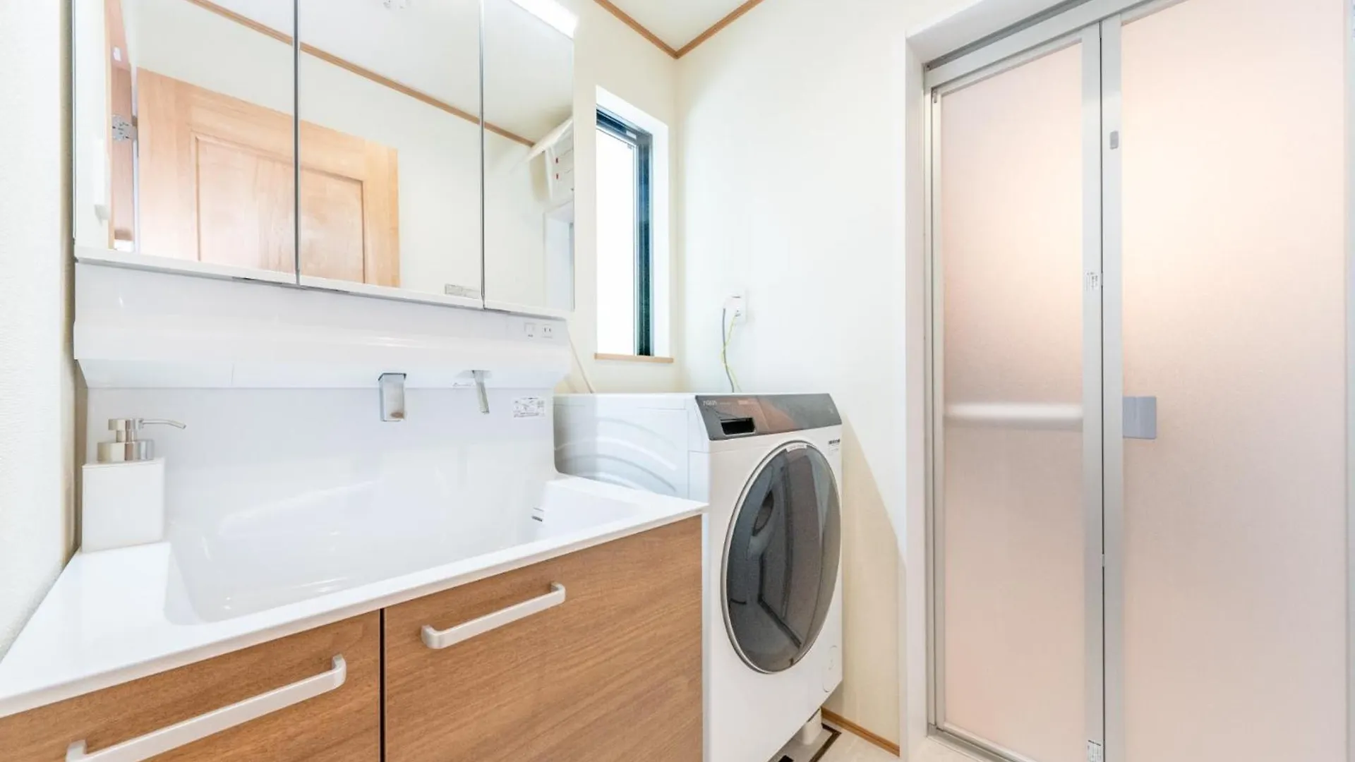 Hotel Zephyr Yotsugi - Vacation Stay 67085V Tokyo